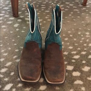 Ariat cowboy boots